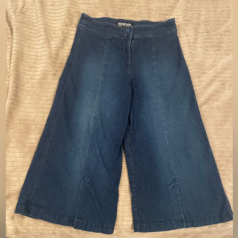 Staples USA Cut 101 Women’s Vintage Dark Washed Wide Leg Capri Size 10